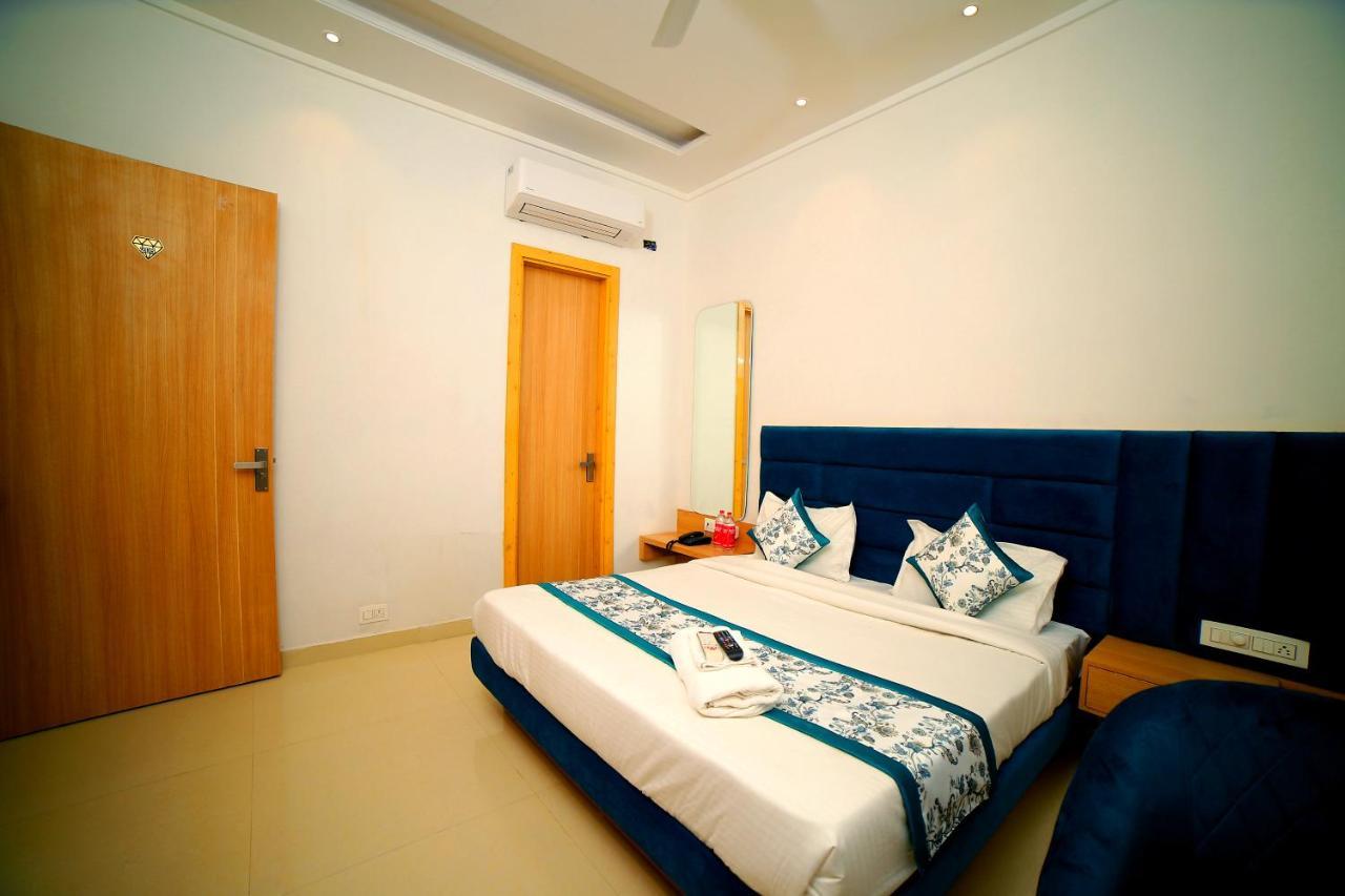 Hotel Diamond View Amritsar Zewnętrze zdjęcie
