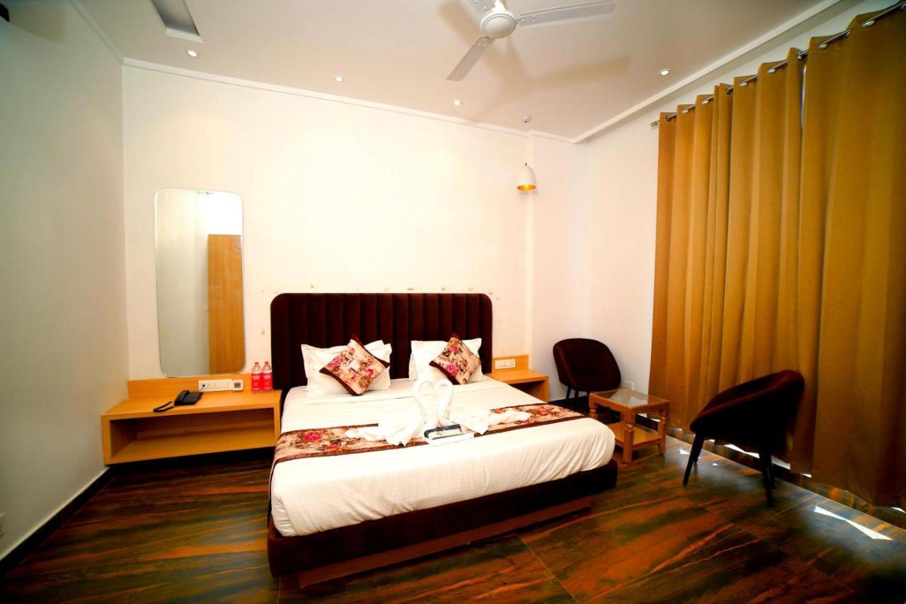 Hotel Diamond View Amritsar Zewnętrze zdjęcie