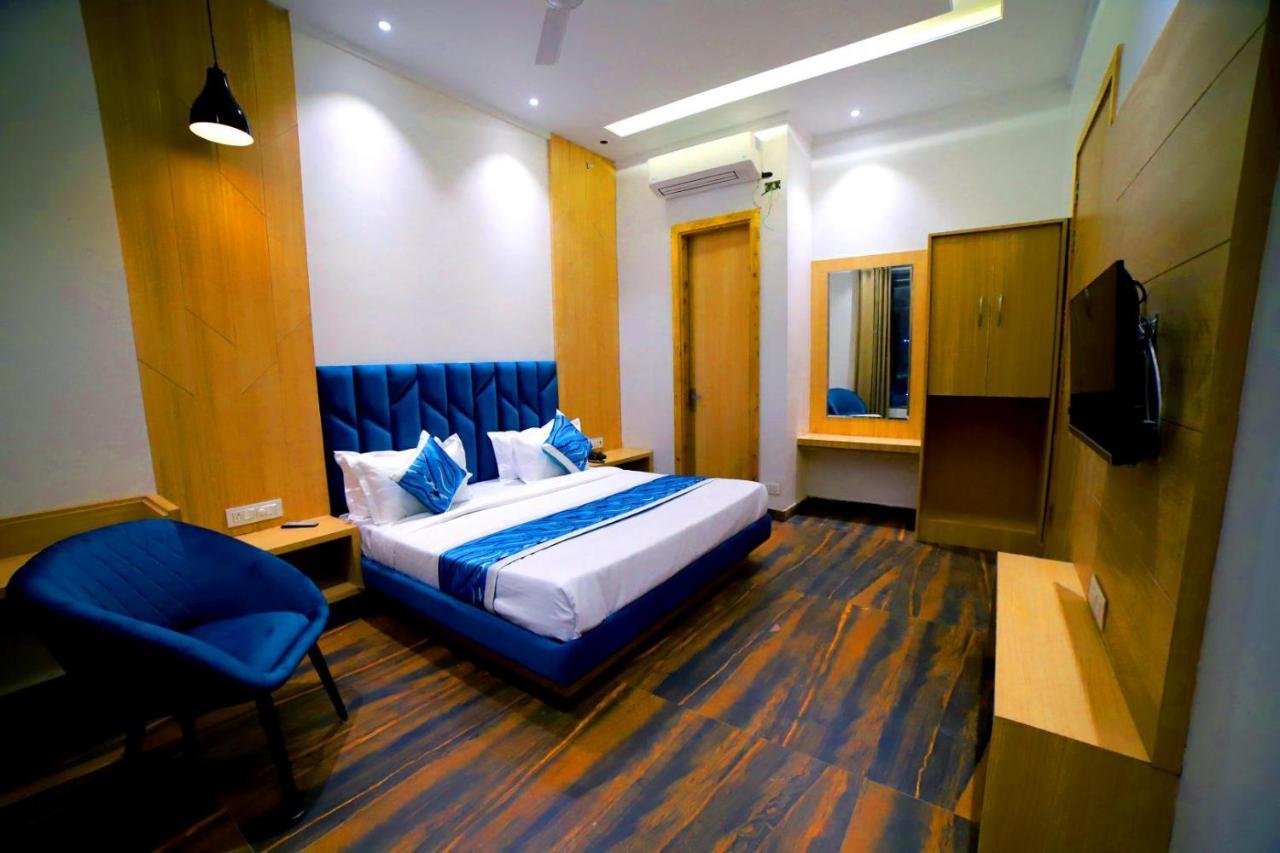 Hotel Diamond View Amritsar Zewnętrze zdjęcie
